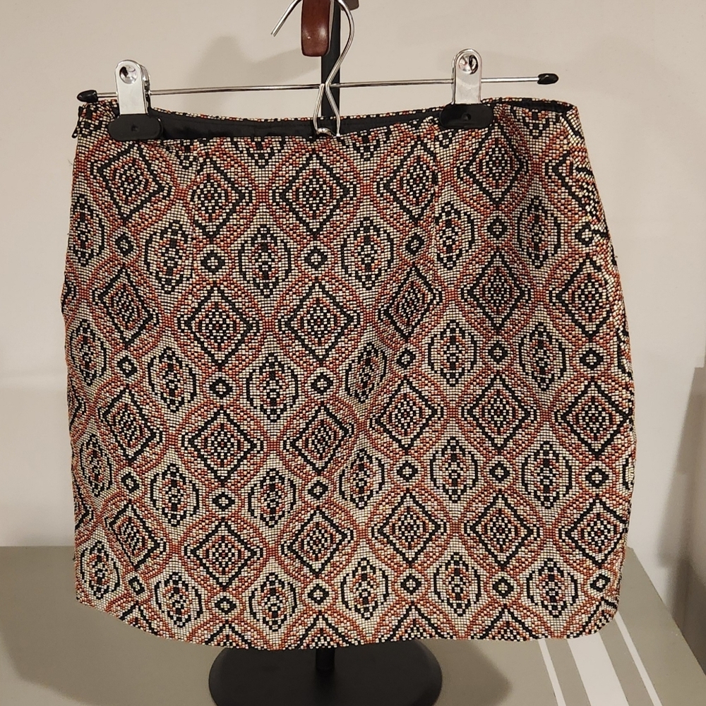 Geometric Patterned Skirt - Picture 2 of 6